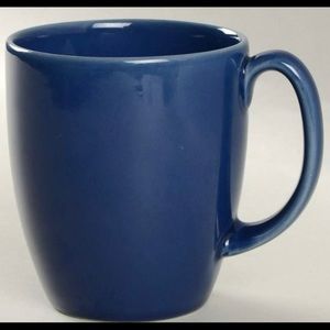 CORELLEWARE set of 4 blue Coffee Mugs part of casa Flora set. Solid Blue 3.75”